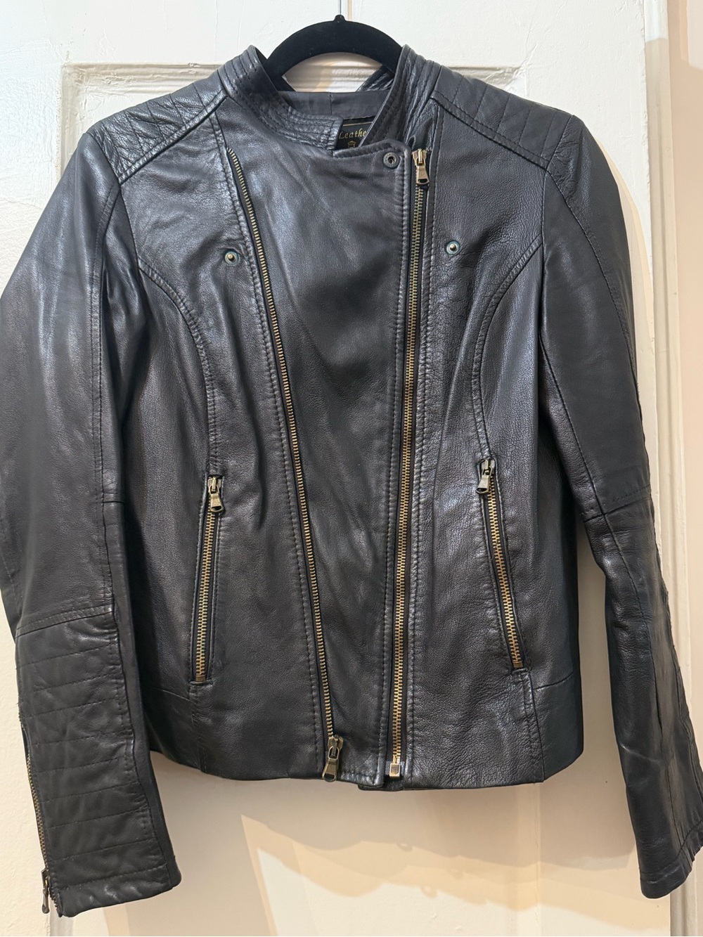Massimo Leather Jacket - Picture 2 of 6
